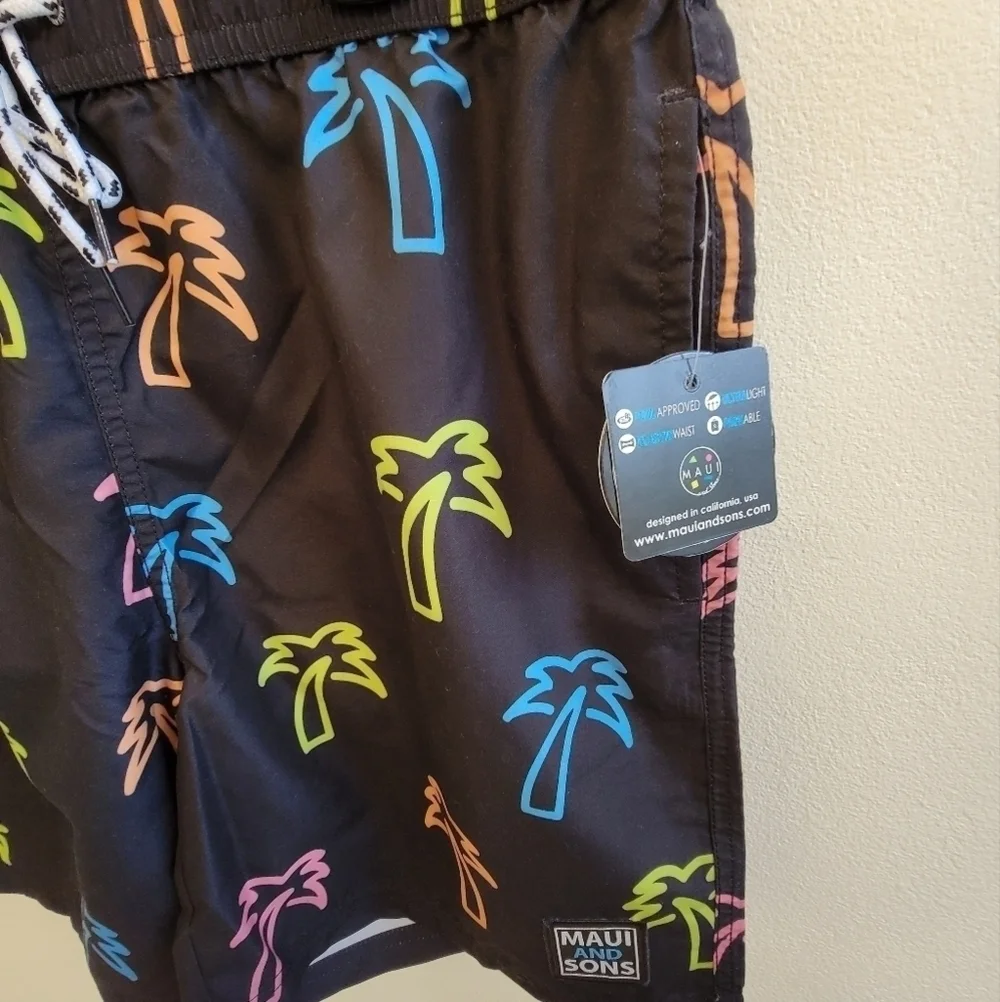 NWT Maui and Sons Men's Swim Shorts